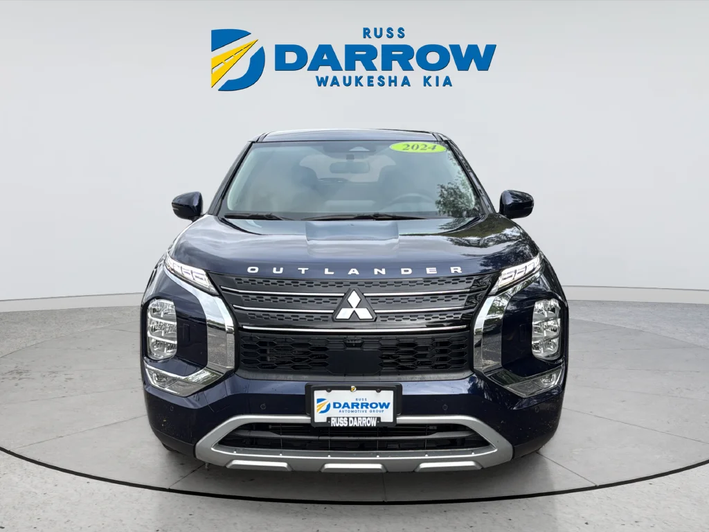 Used 2024 Blue Mitsubishi SE image 8