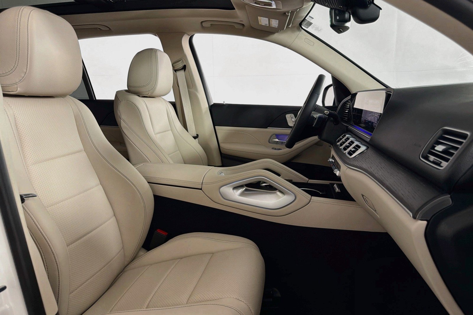 New 2026 Polar White Mercedes-Benz GLE 450 4MATIC® SUV image 6