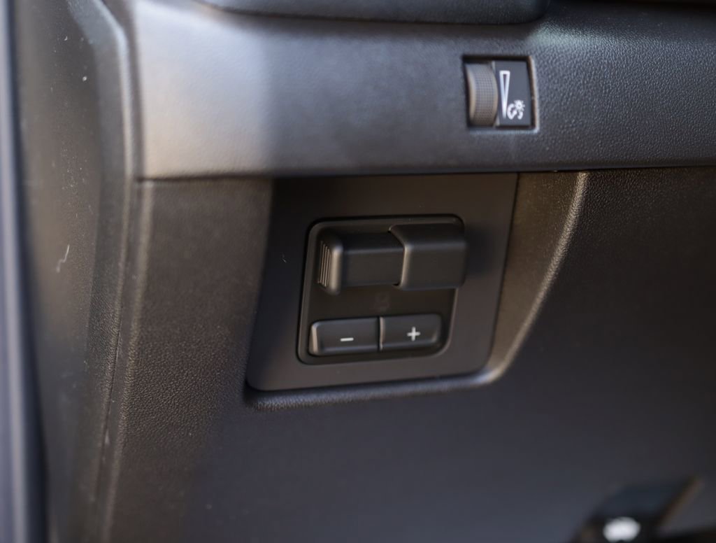 New 2026 Onyx Black GMC Elevation image 10