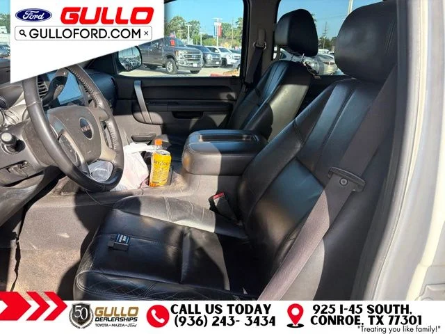 Used 2012 White Diamond Clearcoat GMC SLE image 8