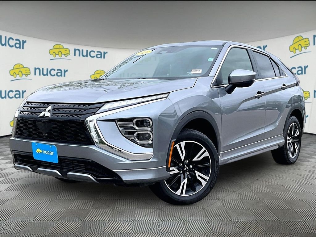 Used 2024 Gray Mitsubishi SE image 3
