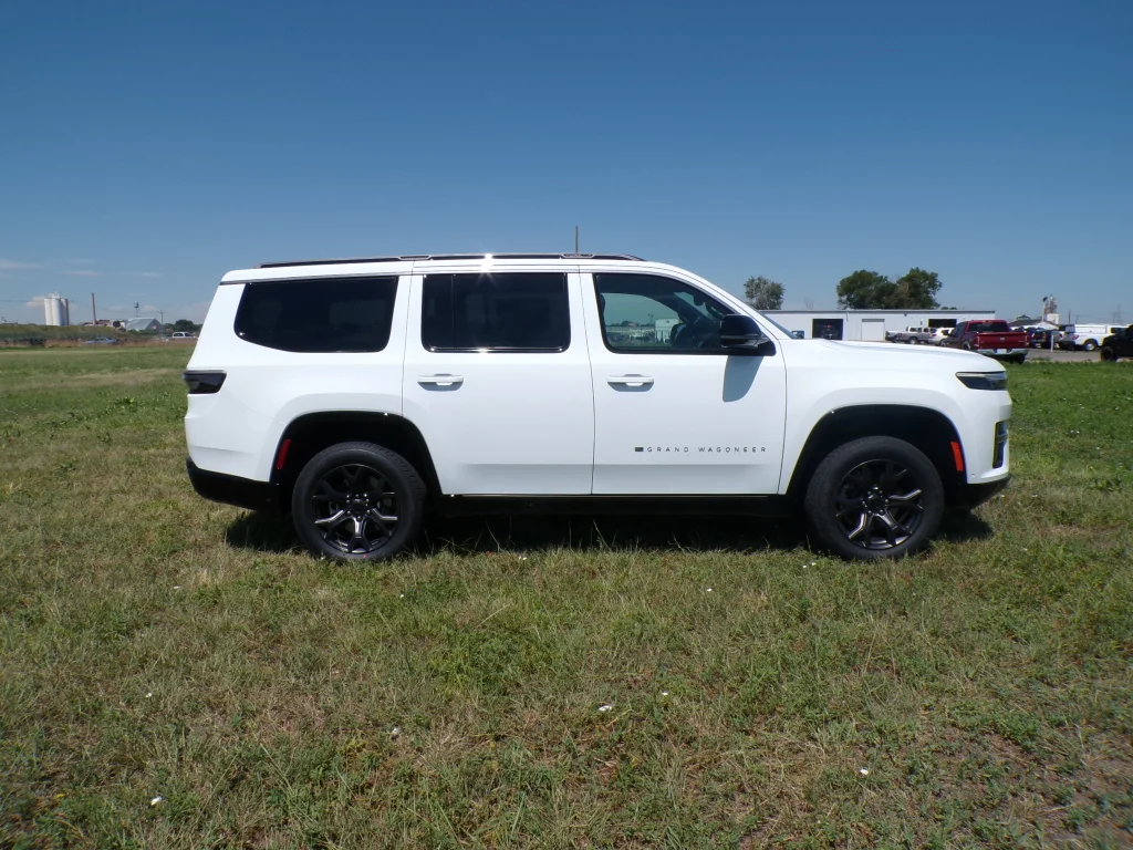New 2026 Bright White Clearcoat Jeep Limited Altitude image 11