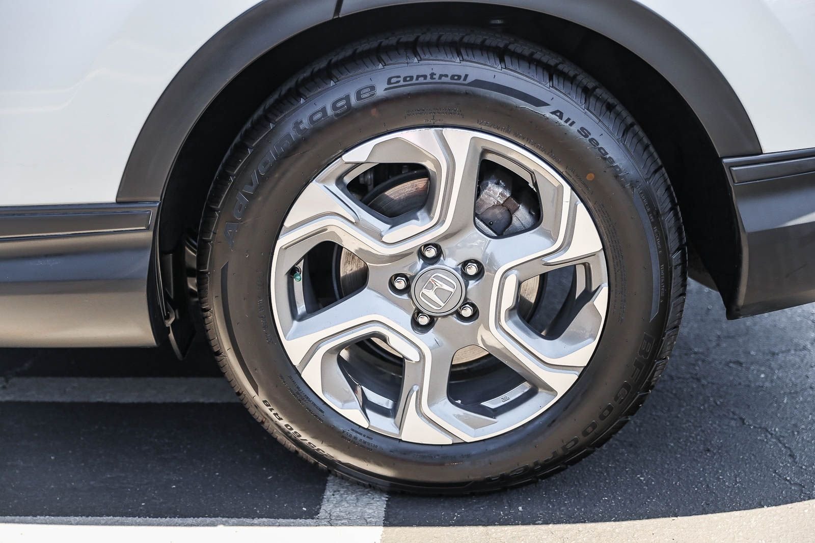 Used 2017 White Diamond Pearl Honda EX-L image 8