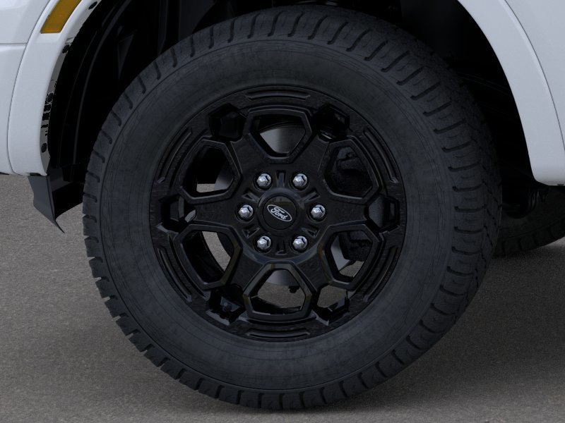 New 2026 Oxford White Ford XLT image 19
