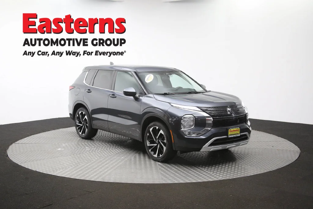 Used 2024 Gray Mitsubishi SE image 51