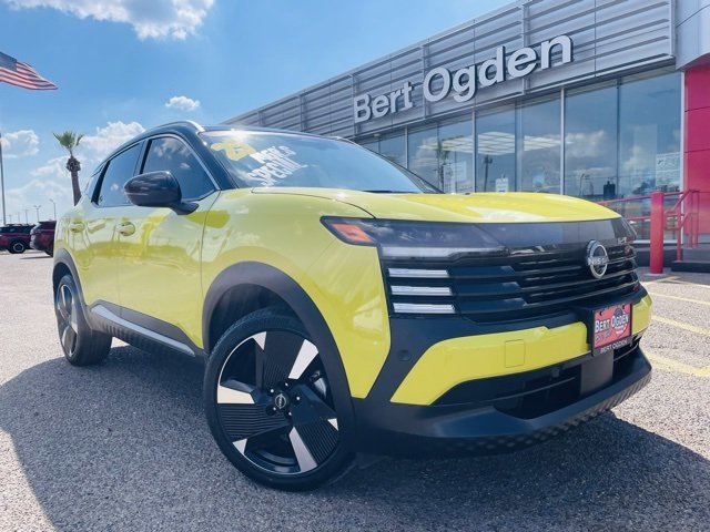 2025 Nissan Kicks SR AWD