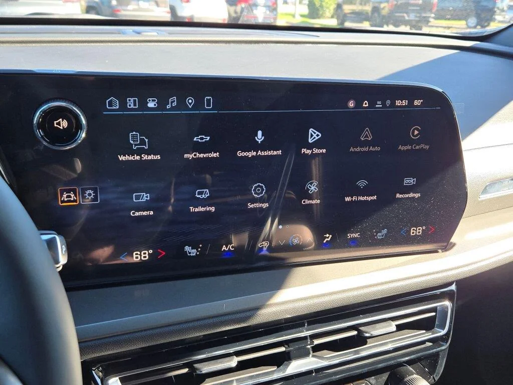 2027 Chevrolet Traverse LT - Photo 25