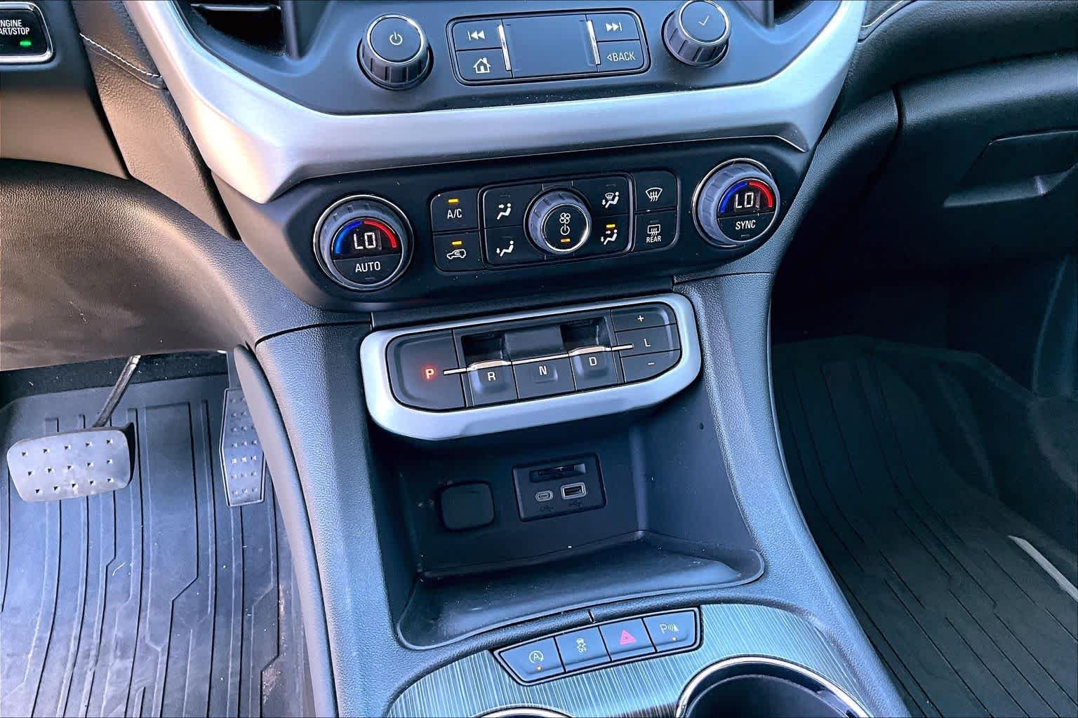 Used 2023 Summit White GMC SLT image 32