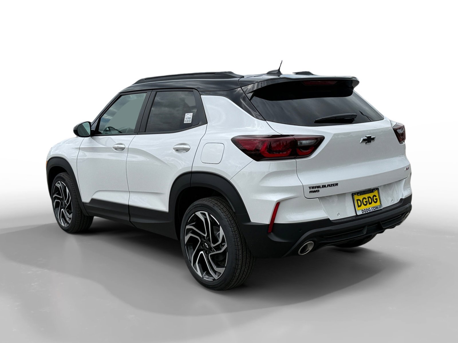New 2026 Iridescent Pearl Tricoat Chevrolet RS image 3