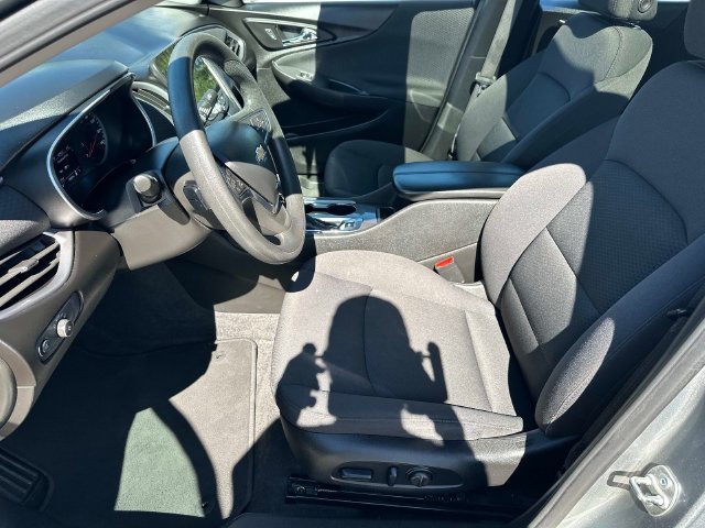 Used 2024 Gray Chevrolet LT image 26