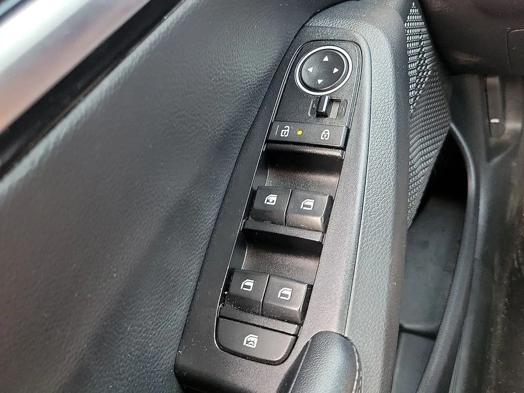 Used 2024 Blue / Black Kia S image 14