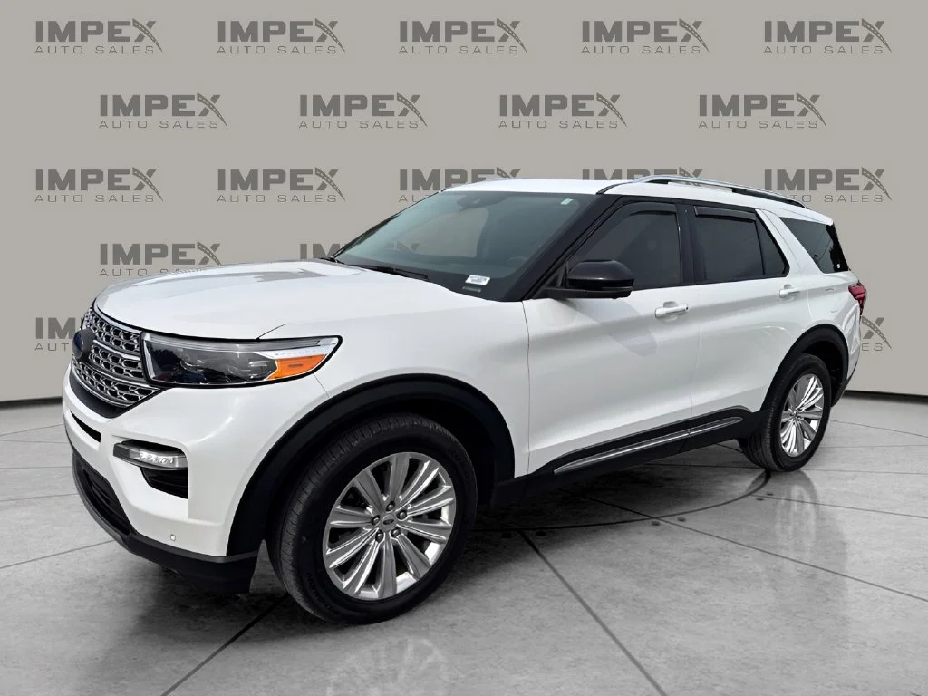 Used 2021 White Ford Limited image 1