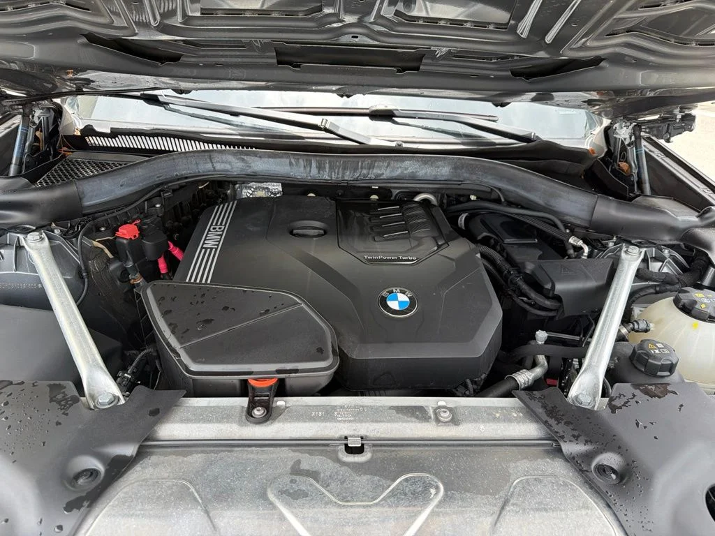 Used 2023 Skyscraper Grey Metallic BMW sDrive30i image 13