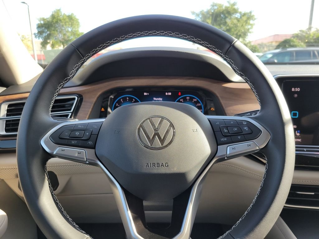 New 2026 Silver Volkswagen 2.0T SE image 12