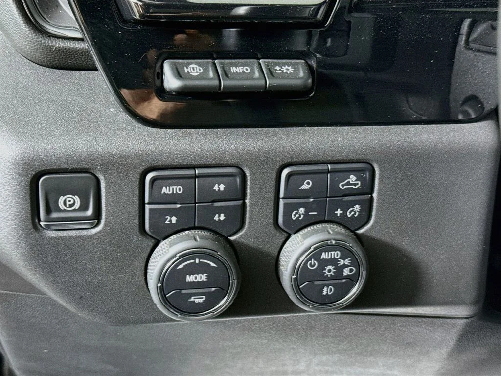Used 2025 Black Chevrolet ZR2 image 10