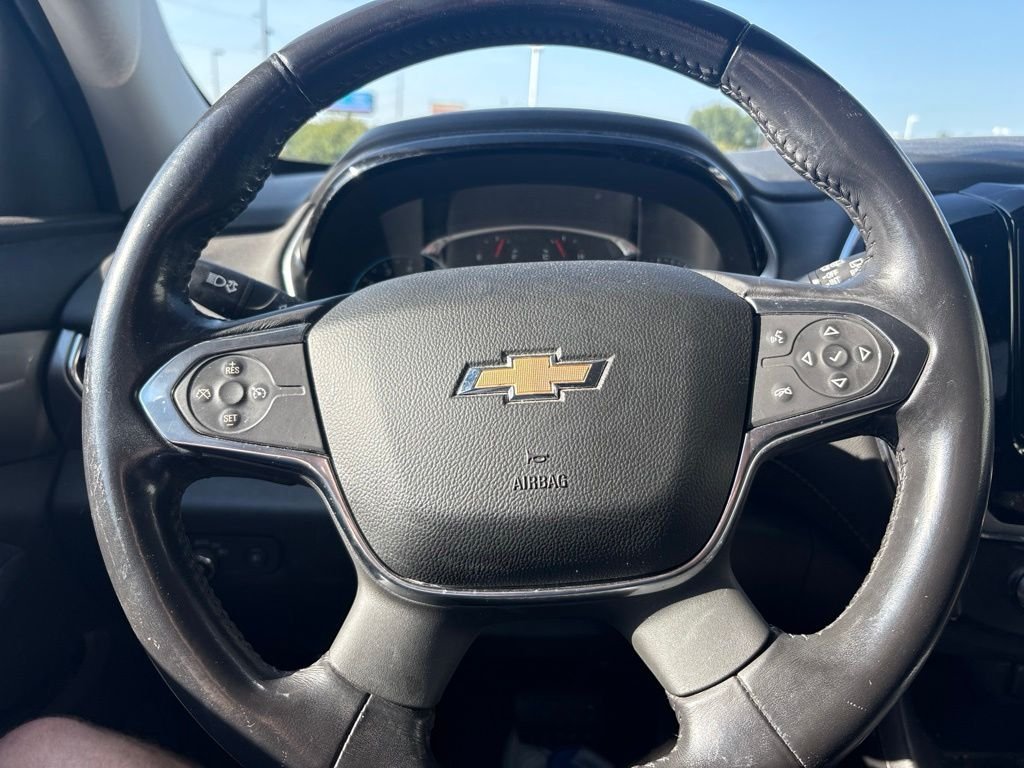 Used 2018 Satin Steel Metallic Chevrolet 3LT image 16