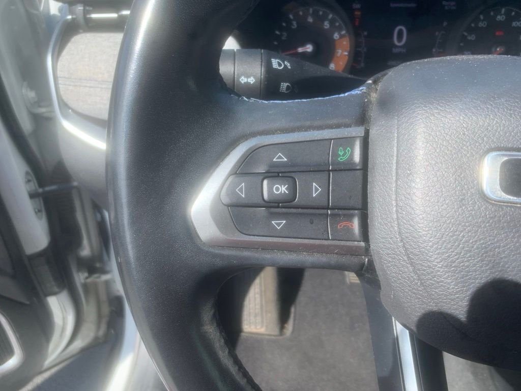 Used 2022 Bright White Clearcoat Jeep Latitude image 14