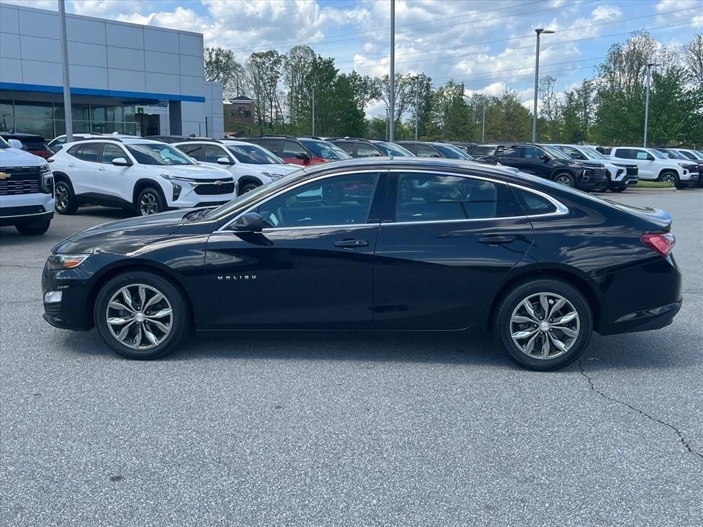 Used 2022 Chevrolet Malibu 1LT with VIN 1G1ZD5ST9NF169897 for sale in Arden, NC