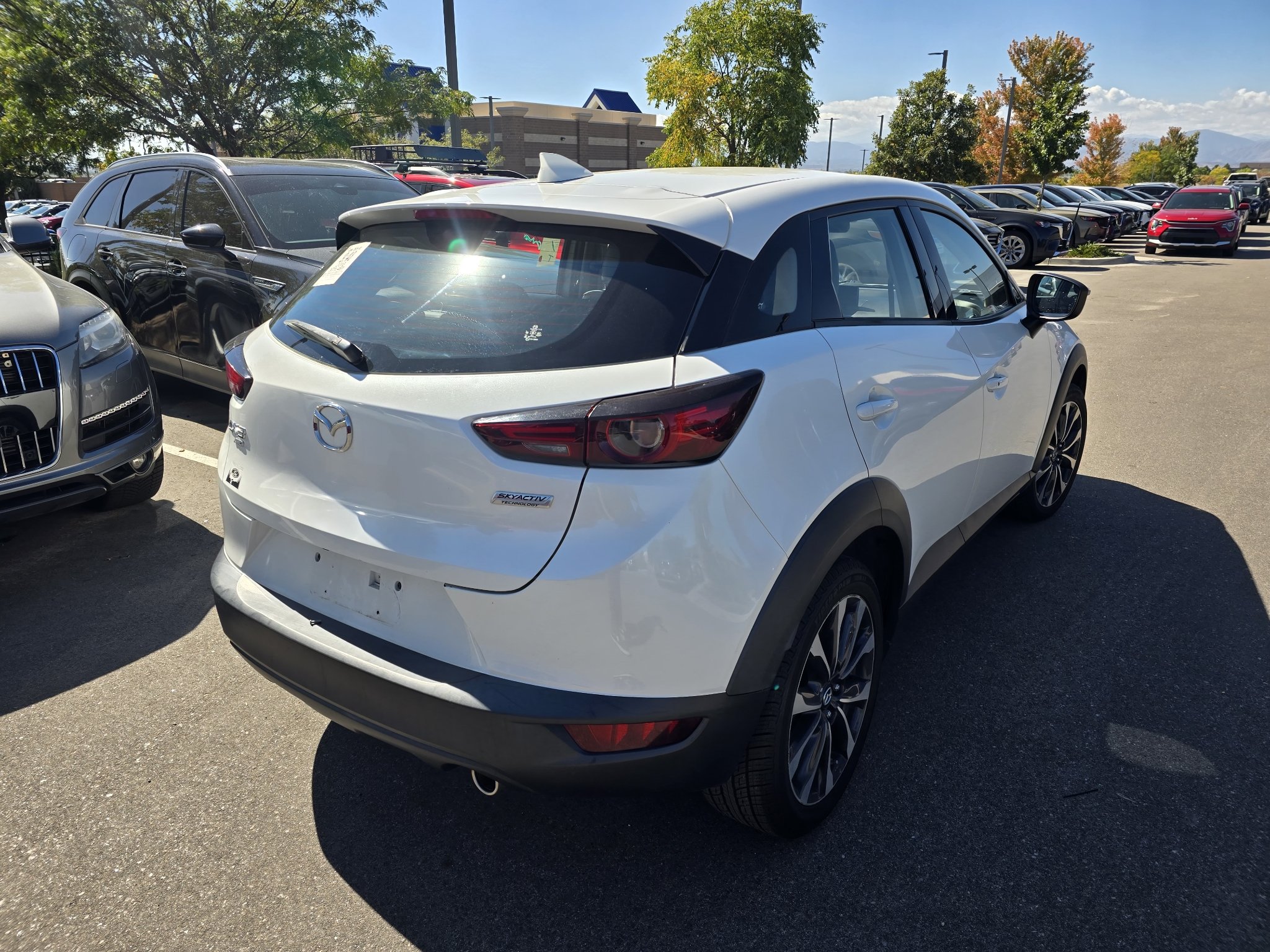 Used 2019 Snowflake White Pearl Mazda Touring image 5