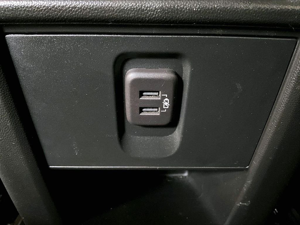 Used 2023 White Chevrolet LT image 28