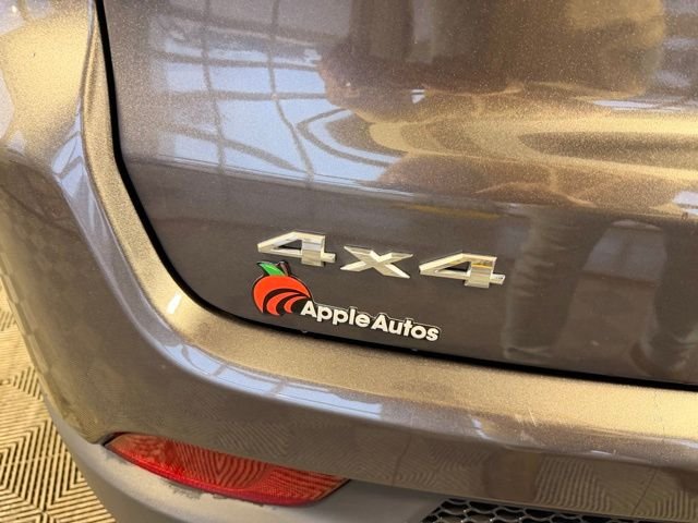 Certified Used 2023 Gray Jeep Latitude image 12