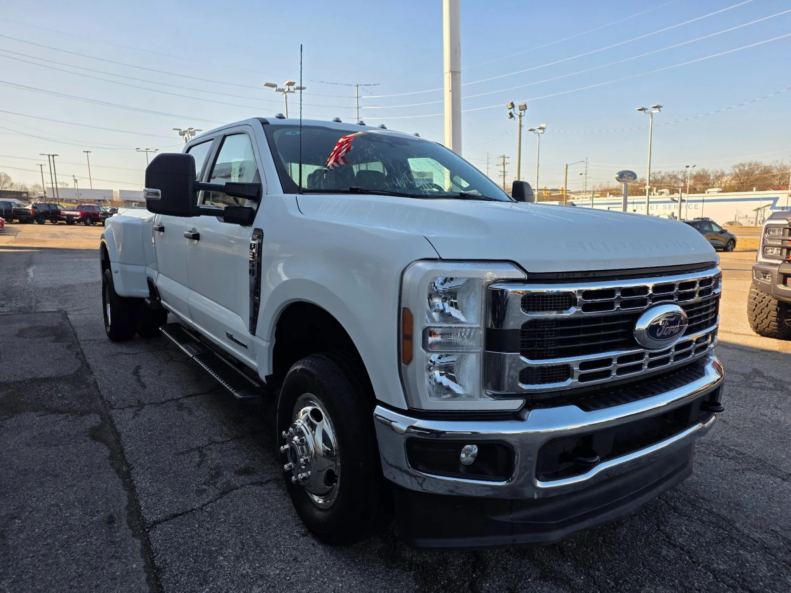 Used 2025 White Ford 2025 FORD F-350 XLT CREW CAB DRW 4DR 176 WB 4WD H image 9
