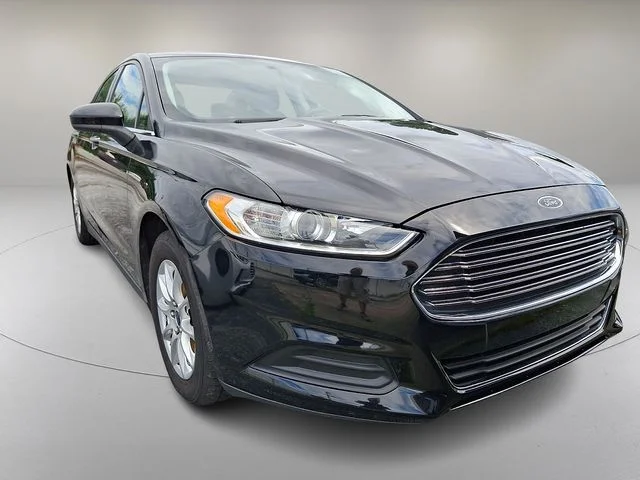 Used 2016 Black Ford S image 2