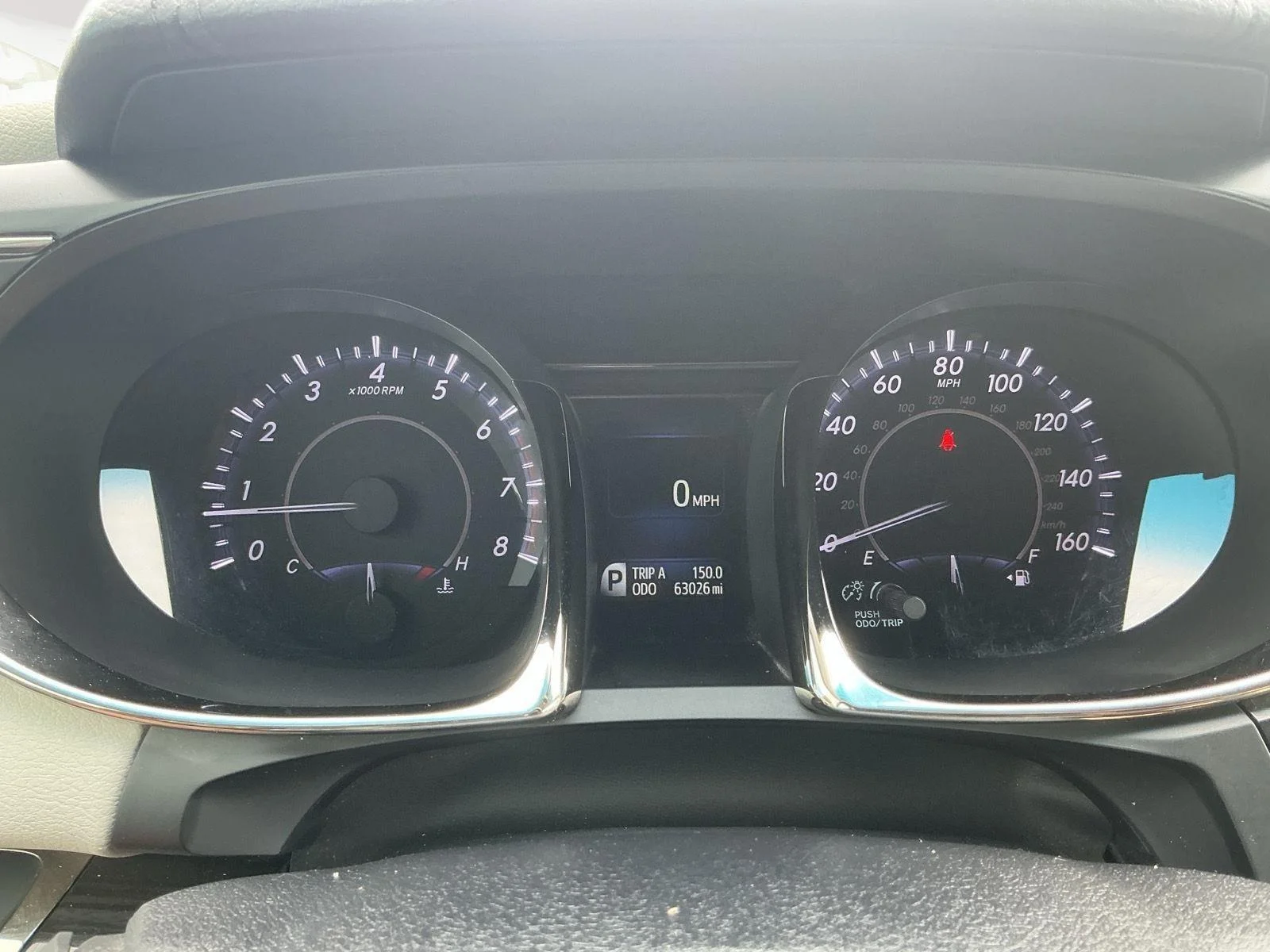 Used 2013 Classic Silver Metallic Toyota Limited image 2