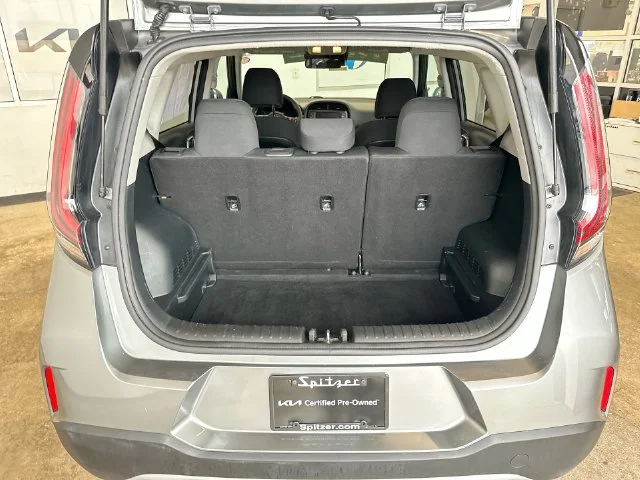 Certified Used 2024 Gray Kia LX image 28