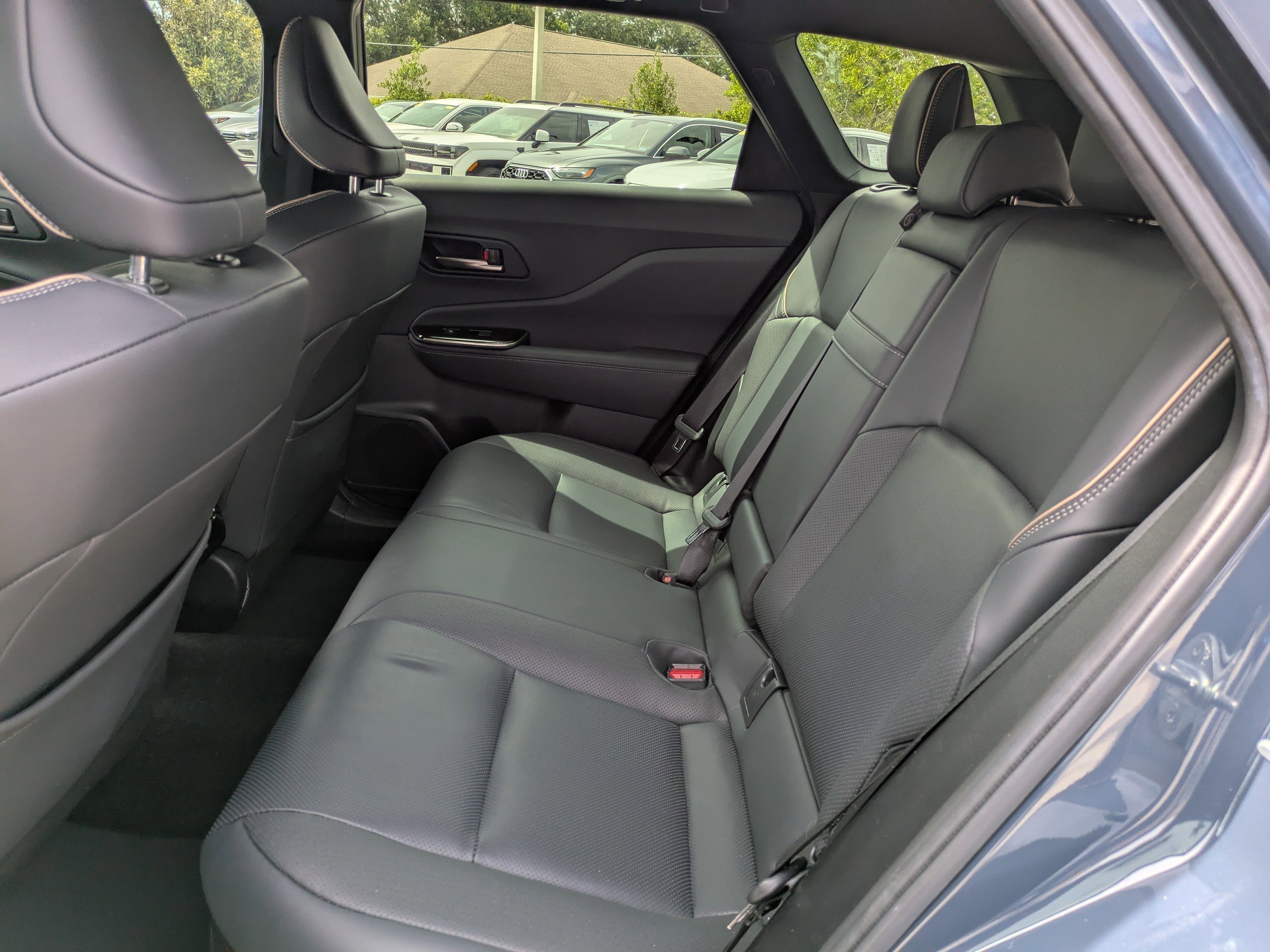 Used 2025 STORM CLOUD Toyota XLE image 13