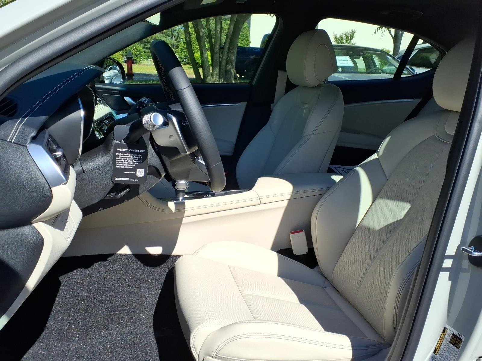 2026 GENESIS G70 Standard - Photo 13