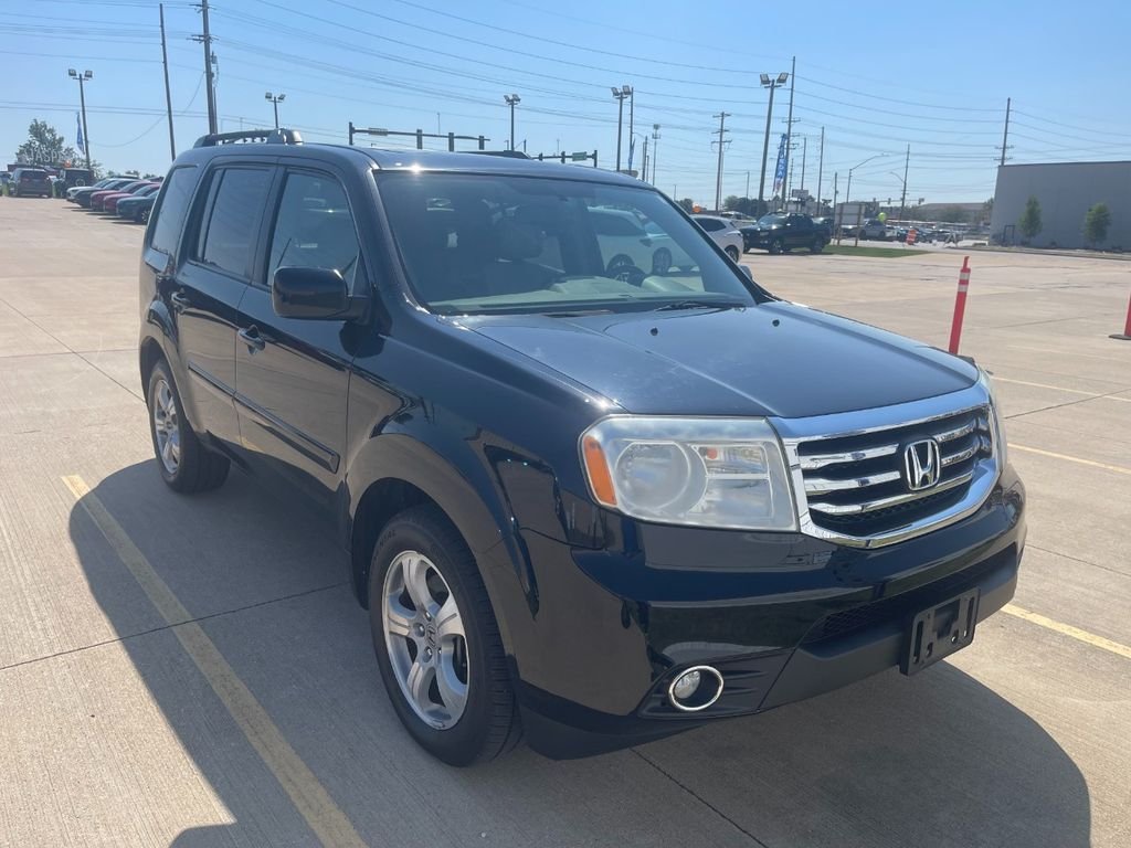 Used 2013 Black Honda EX-L image 1