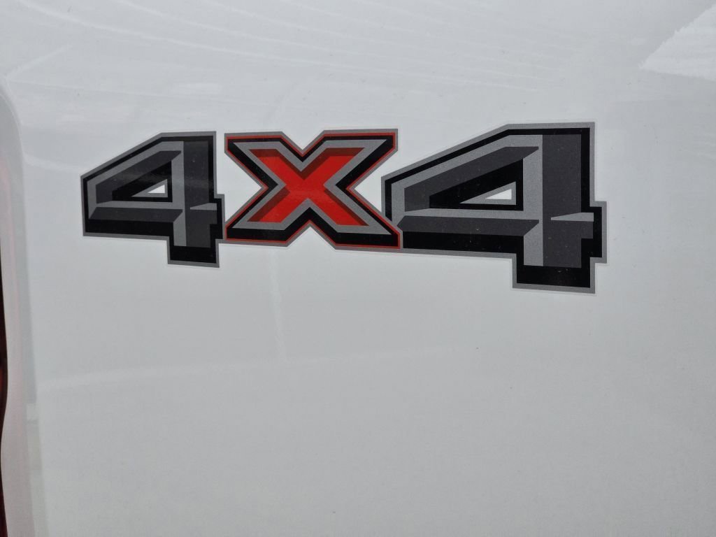 New 2026 Oxford White Ford XL image 29