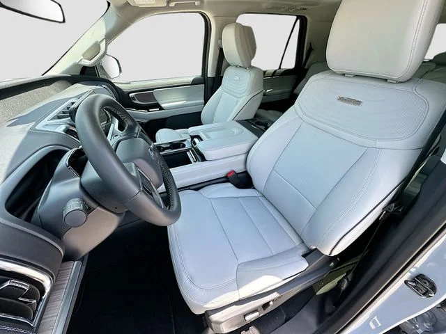 New 2026 Gray Ford Platinum image 15