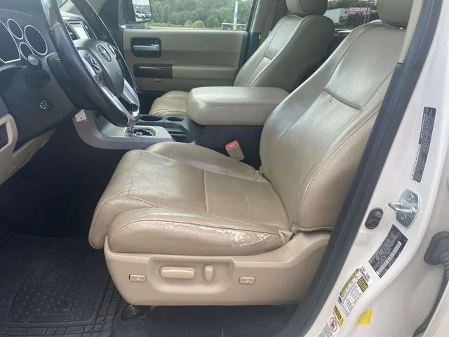 Used 2014 White Toyota Platinum image 12