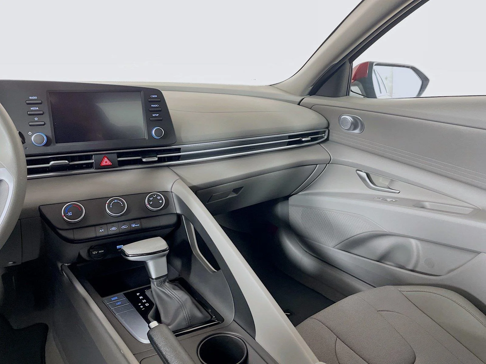 Used 2025 Ultimate Red Hyundai SE image 24