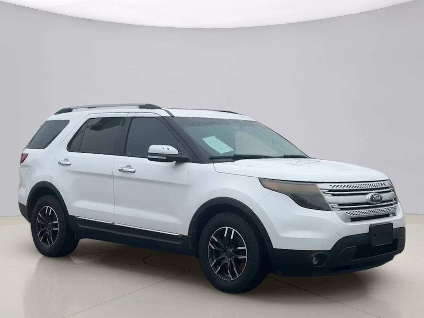 Used 2014 White Ford LIMITED image 8