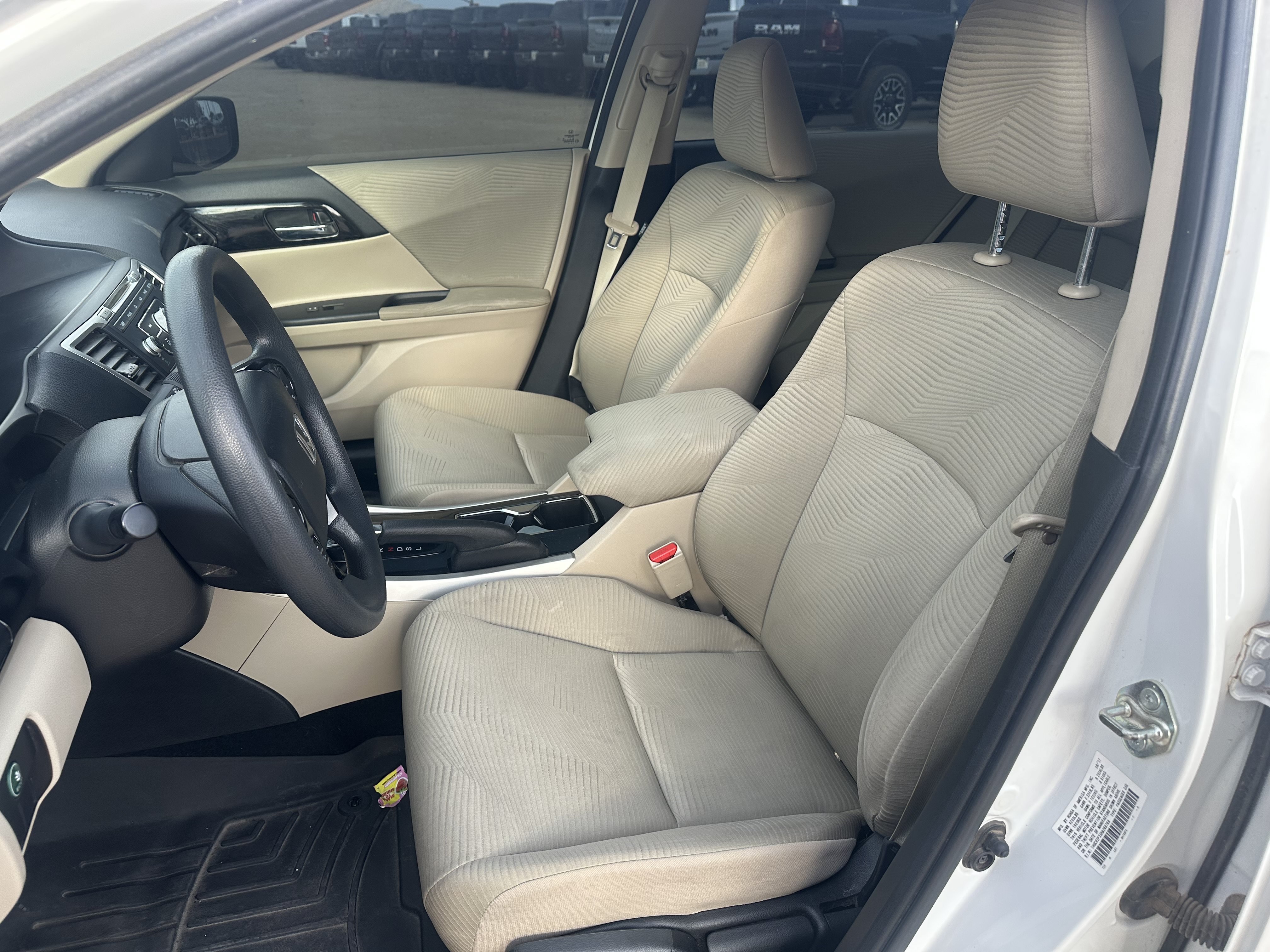 Used 2017 Crystal Black Pearl Honda LX image 12