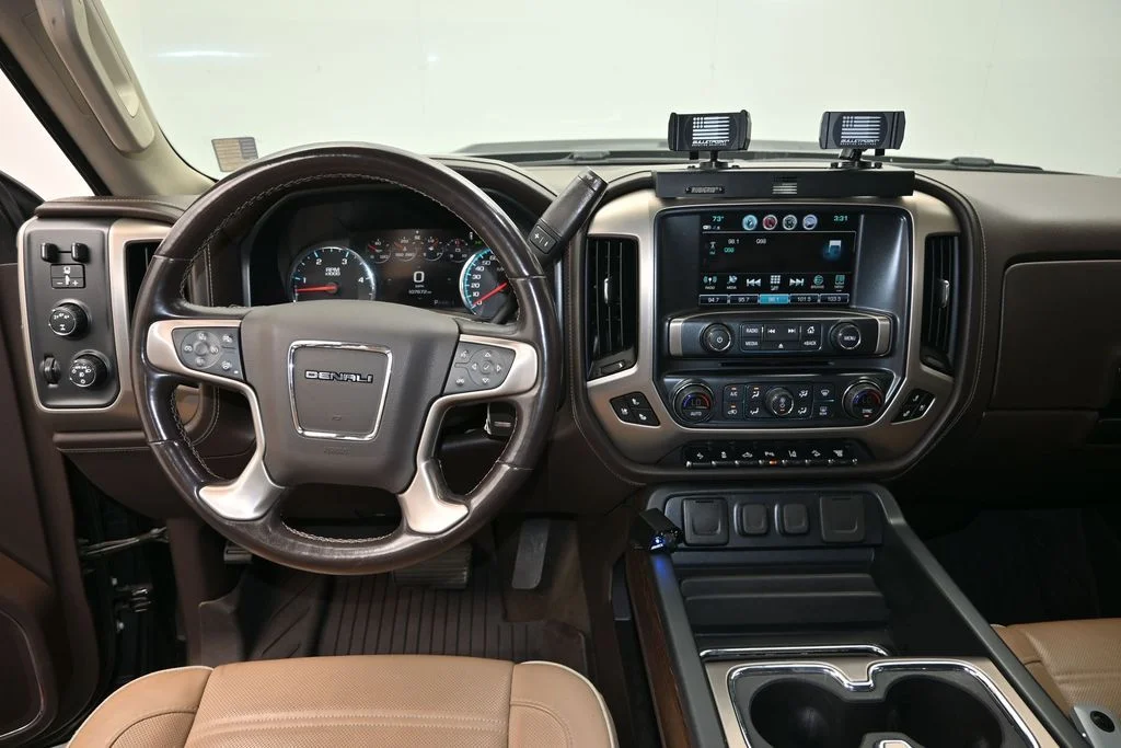 Used 2019 Black GMC Denali image 15