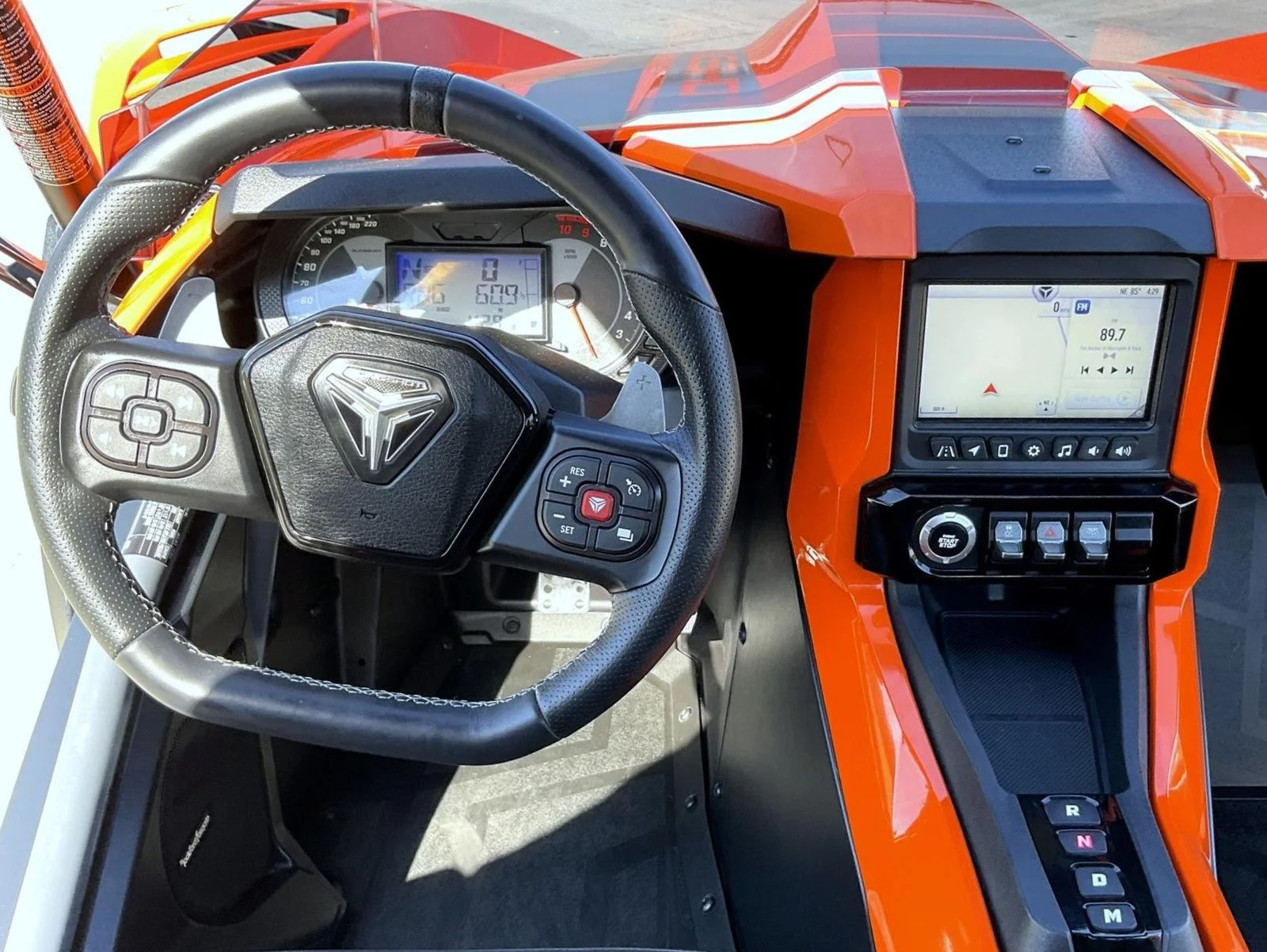 Used 2023 Orange Polaris R image 12