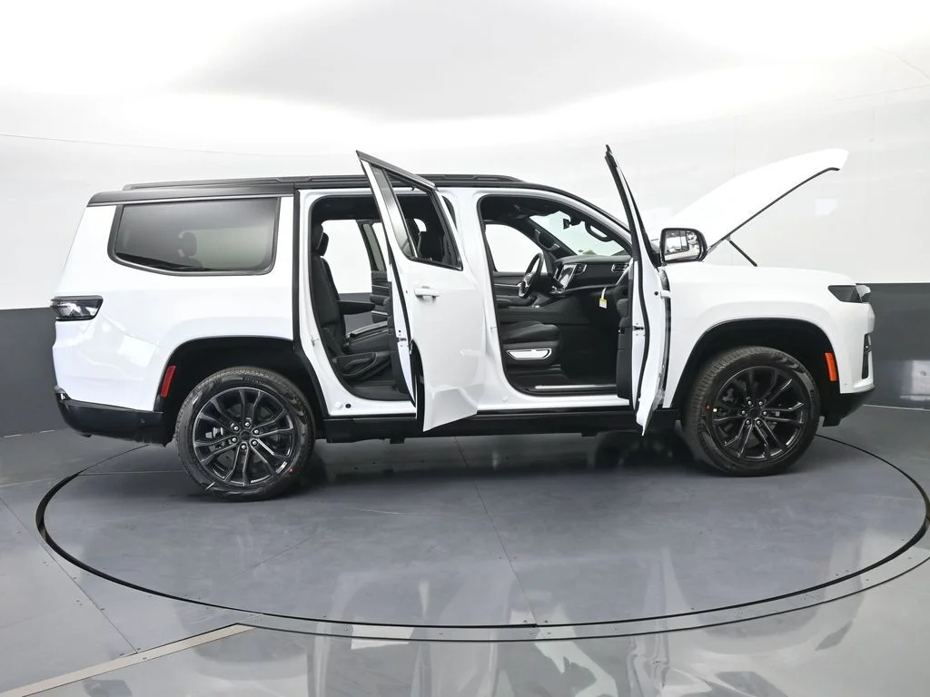 New 2026 Bright White Clearcoat Jeep Summit Obsidian image 72