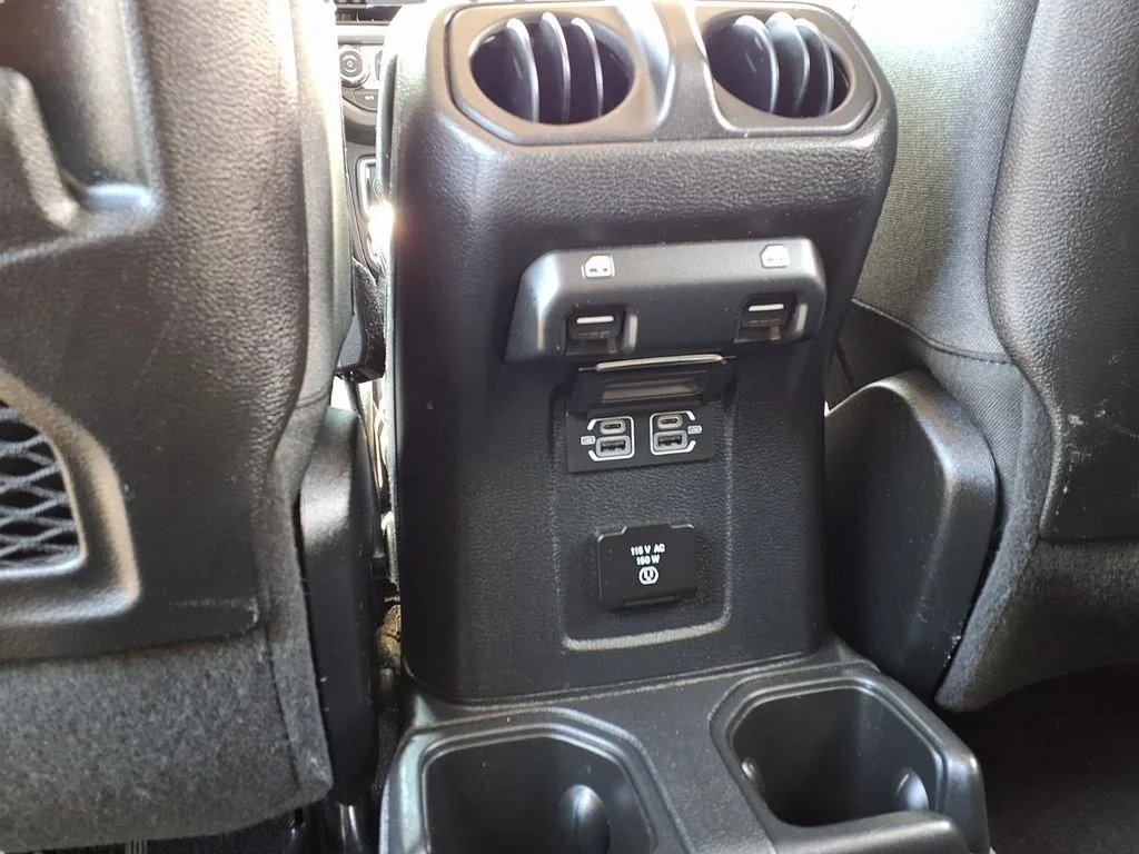 Used 2025 Black Jeep Rubicon image 26