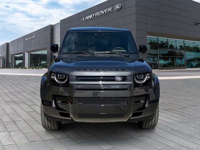 New 2026 Carpathian Grey Land Rover X-Dynamic SE image 8