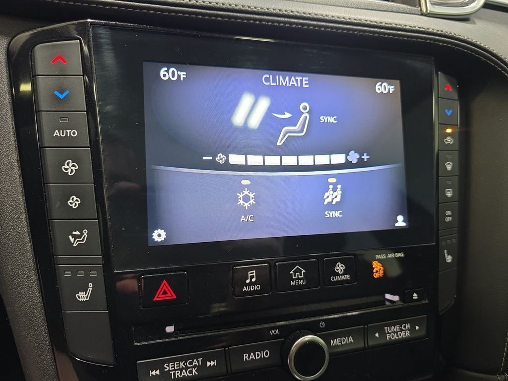 Used 2019 Graphite Shadow INFINITI LUXE image 23