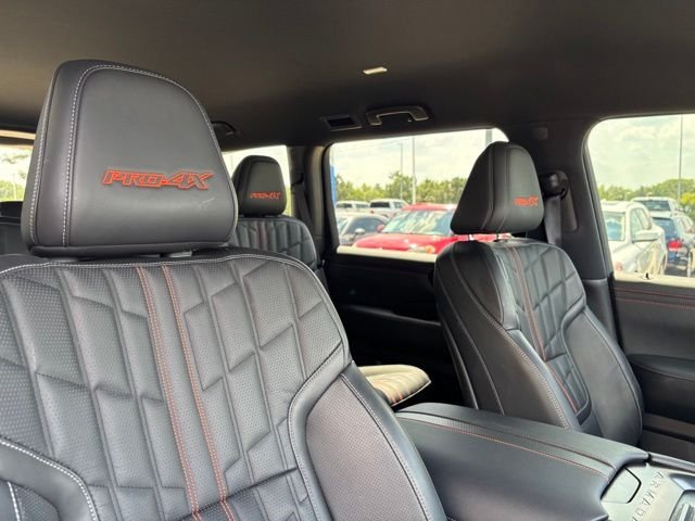 Used 2025 Gun Metallic/Super Black Nissan PRO-4X image 22