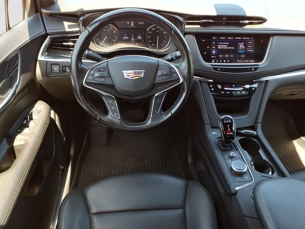 Used 2022 Latte Cadillac Premium Luxury image 9