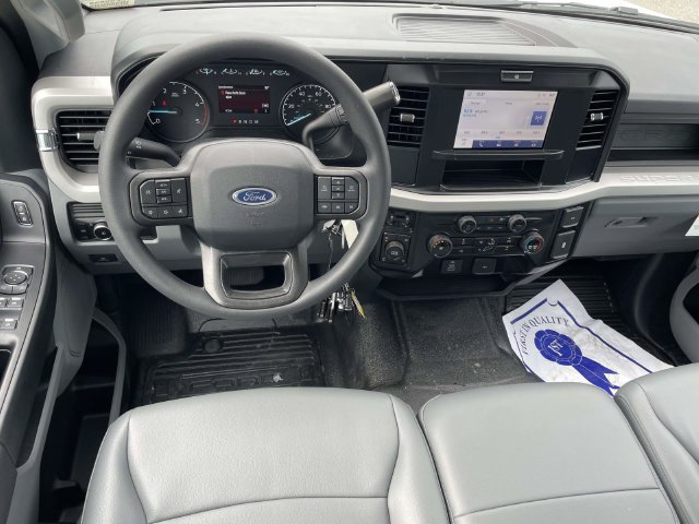 New 2026 Oxford White Ford XL image 30