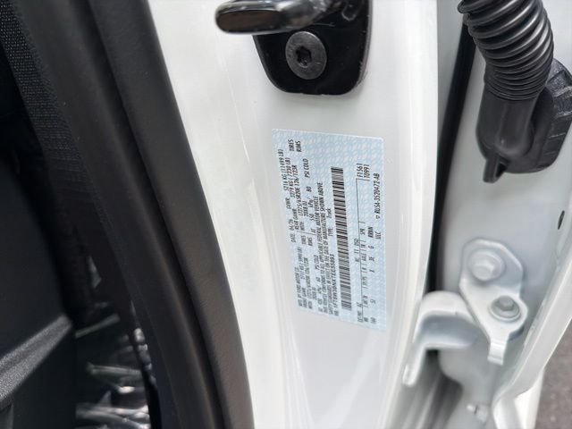 New 2026 Star White Metallic Tri-Coat Ford F-350® Lariat® image 14
