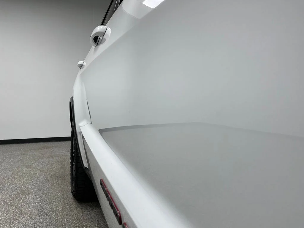 Used 2017 White Jeep Trailhawk image 12