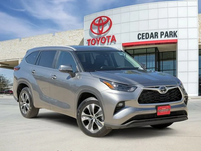 2025 Toyota Highlander XLE